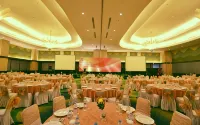 Ipb Convention Hotel Botani Square - 2-Star