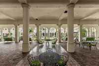 Splendid Palm Beach Location, spacious 1-bedroom condo, dual suite with WiFi,AC - Homestays