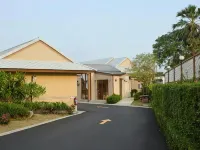 Rocco Hotel Bangsaen Hotels near Tan Cape