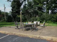 Historic Main Street Getaway
