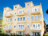 Spacious Downtown Cocoa Village Estate 1 with River Views! Hotels in Cocoa