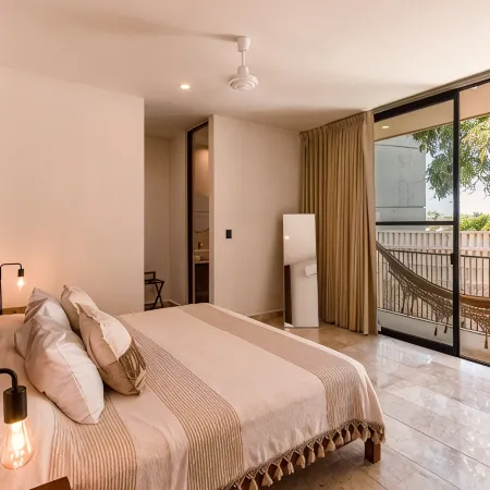 Spectacular House with private pool and garage