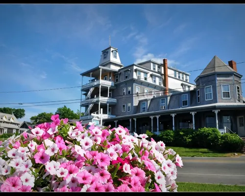 Summercamp Hotels in Oak Bluffs