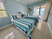 NO BIG TING - Beautiful Oceanfront Beach House, Snorkel Paradise w/ Private Pool - piscina