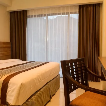 Hotel Marina Bima Отели в г. Бима