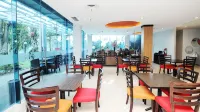 News Hotel Waru Sidoarjo - พร้อมอาหารเช้า