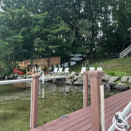 2 Bdrm Cozy Cottage #1 -Water Access and Dock on Lake Winnipesaukee - Meredith