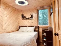 Cozy Big Lake Cabin + Private Spa House, Hot Tub & Sauna - Chalets