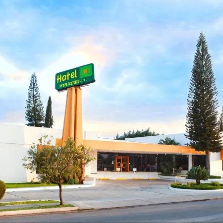 Hotel Paradise Inn