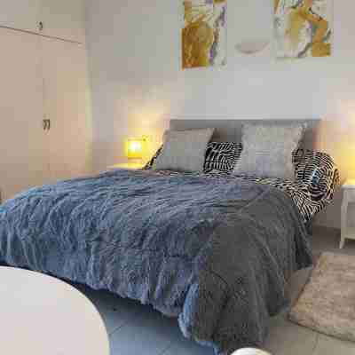 Benal Beach -Studio sea view - beach walk Rooms