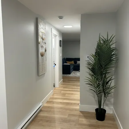 Charming 1-bedroom apartment in enchanting Moncton with WiFi