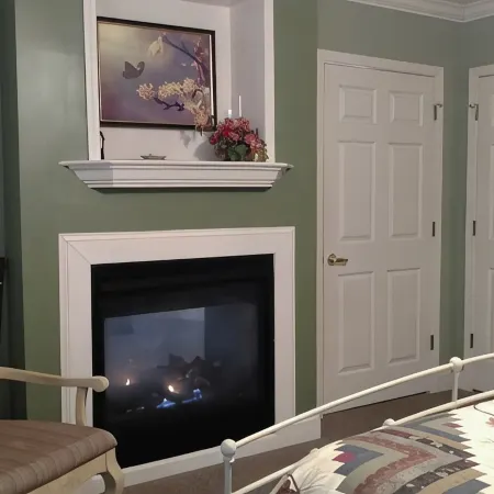 Riverside Relaxation Located Steps from Downtown & Overlooking the Chattahoochie