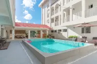 Seabreeze Garden - Pools