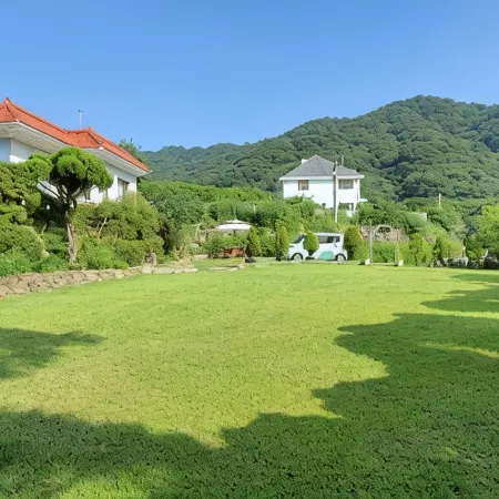 Chilgok Palgongsan Bongmanchae Pension Отели рядом с достопримечательностью «Храм Пхагеса»