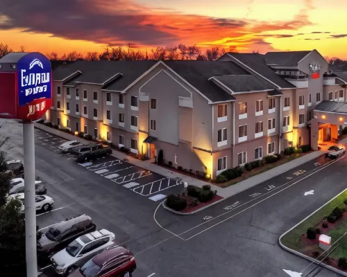 Fairfield Inn & Suites Edison-South Plainfield Hotels in Edison
