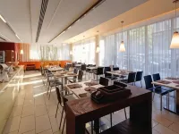 Hotel Ehrlich Prague Hotels near Karlin