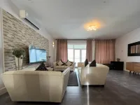DT Beachfront Villas - balcony