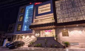 Hotel Sapphire World