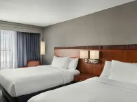 Courtyard Hamilton Hotels in Hamilton