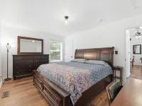 Scenic Mountain Getaway with a Firepit and Amazing Views of Mountains and Horses Hotels in Greene County