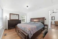 Scenic Mountain Getaway with a Firepit and Amazing Views of Mountains and Horses