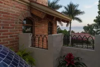 Hotel Lindo Ajijic Bed & Breakfast - Mountain view