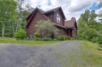 River Woods Retreat: Hot Tub, Hikes, 2 Fireplaces, EV - 4-Star