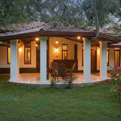 Kingfisher Resort & Retreat Sigiriya Hotel Exterior