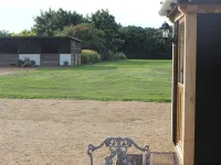 DAIRY COTTAGE. Delightful luxury rustic cottage nr New Forest and South Coast. Hotels in Fordingbridge