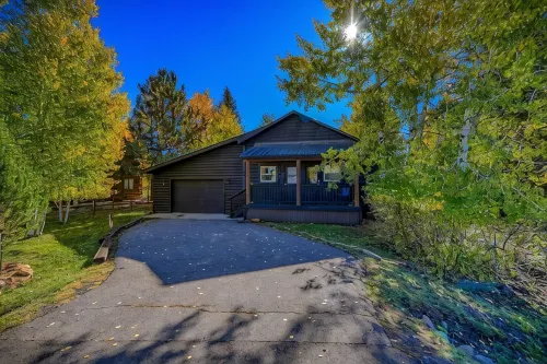 Pagosa Lakefront Home w/ Hot Tub, A/C, & Canoe!