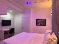 Mansion Signature Homes - 2-Star