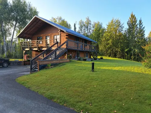 Southern Bluff Bed & Breakfast - parking