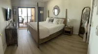 Stunning 3 Br Beachfront condo - Apartments