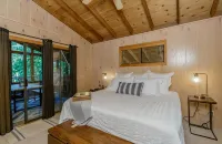 Cozy Chalet in the Woodshttp://Www.Innsbrook-Resort.Com/ - Chalets