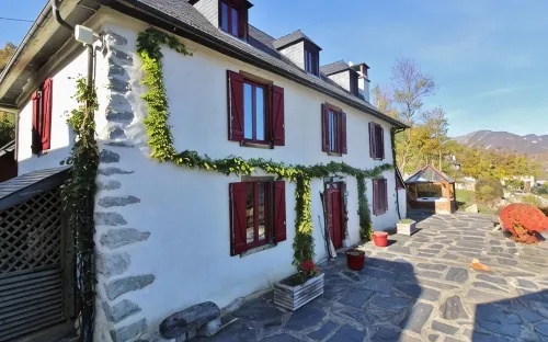 Le Domaine du Mont de Gez - Guest houses