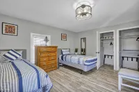 5 Bedroom 7 Beds Cozy and Spacious Home