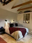 Charming stone Bothy at Loch Lomond - Homestays