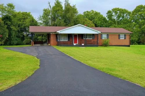 Spacious Luxury Pet Friendly Home - Entire House - Wifi