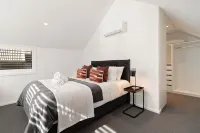 Shamrock Close - close to central Arrowtown