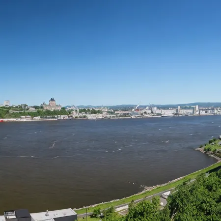 What a View!!! Chateau, Balcony incredible view of the Chateau! Free parking!