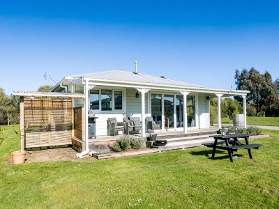 Luxury Accomodation on 26Rows Vineyard.