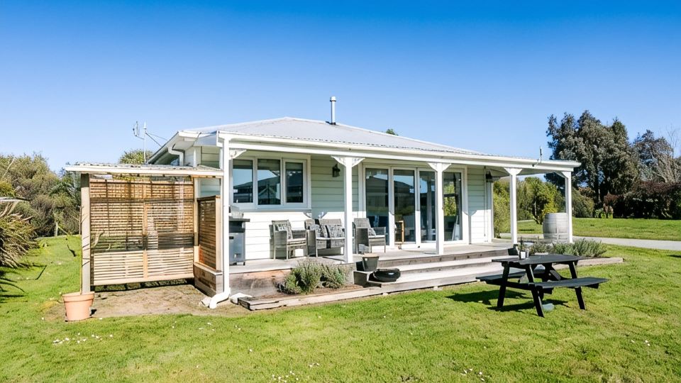 Luxury Accomodation on 26Rows Vineyard.