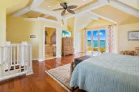 Waterfront Villa with Dock, Walk to Beach Club & Rusty Anchor Rest. 3b/r  3.5b/a - Gym