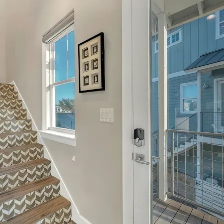 Reel Oasis, family-friendly, pet friendly, pool, boat slip, golf and on lake LBJ