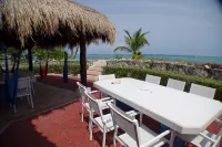 Spacious Beachside Villa with Gourmet Cook, Pool, WiFi – Large Sandy Clean Beach