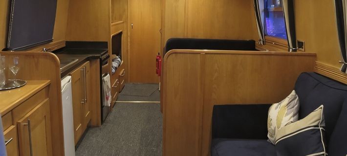 Houseboat Hotels Hotels in Sheffield
