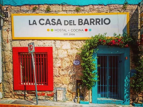 La Casa del Barrio, Hostal + Cocina