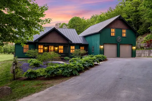 Luxury Riverfront Home on 15+ Private Acres • Hot Tub • Game Room • Sleeps 16 - Wi-Fi