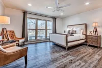 》Stunning Memphis Lake Front Home/Lakeview Escape w/ Spacious Layout!《 - Scenic