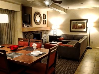 GetAways at the Lodge at Kingsbury Crossing